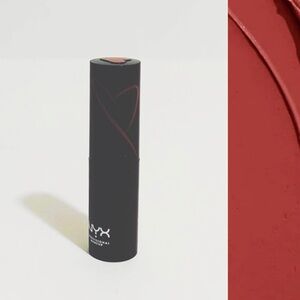 ⭐️5 For 25⭐️ NYX Shout Loud Satin Lipstick Hot In Here